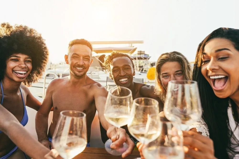 Yacht Party in Dubai for Friends Package